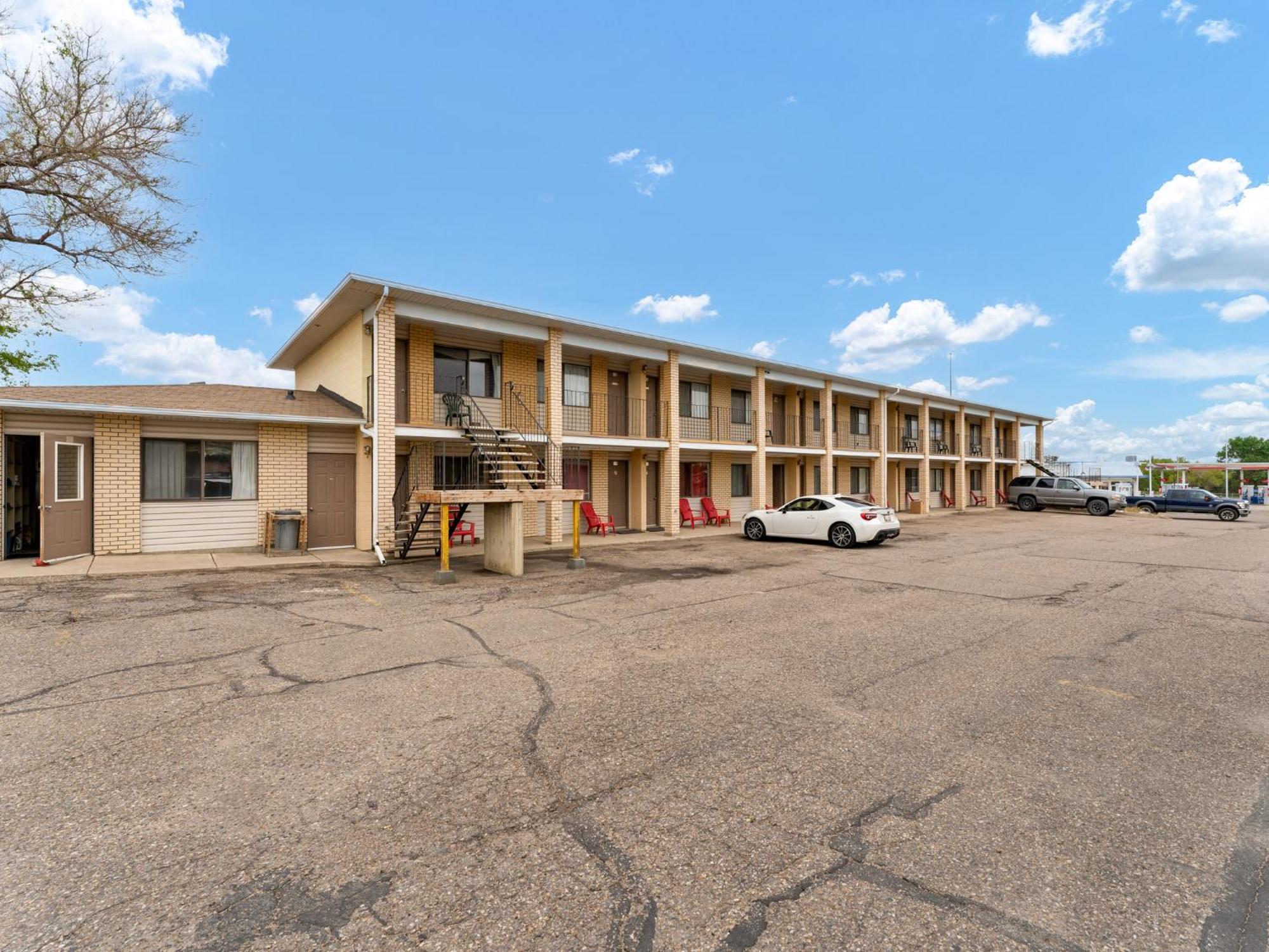 Ranchmen Motel Medicine Hat Buitenkant foto